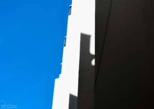 Photographe Architecture: Minimalisme Bleu blanc noir